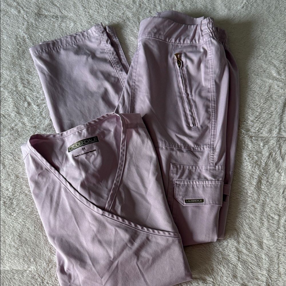 Med Couture Women's Lavender Scrub Pants & Top Set